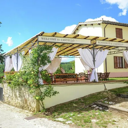 Casa vacanze Cozy Farmhouse In Pupaggi With Swimming Pool